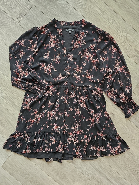 Ever New Dresses & Skirts - Ever New Curve Sheer Blouson Sleeve Floral V Neck Tiered Midi Dress, size 22